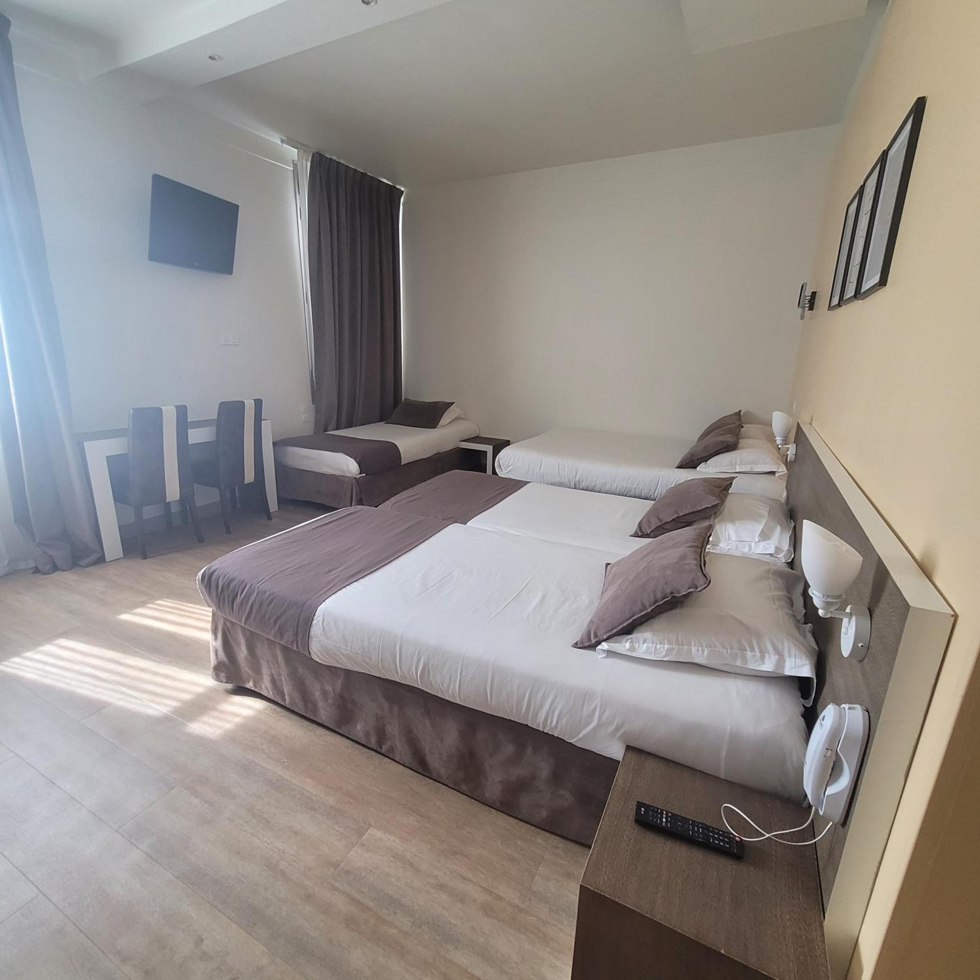Hotel Kyriad Orange Centre Ville Exterior photo