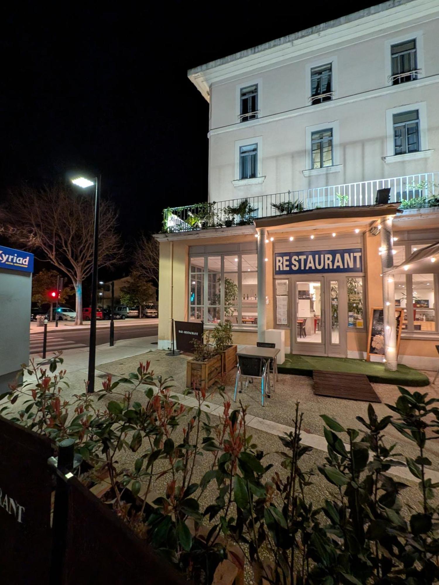 Hotel Kyriad Orange Centre Ville Exterior photo