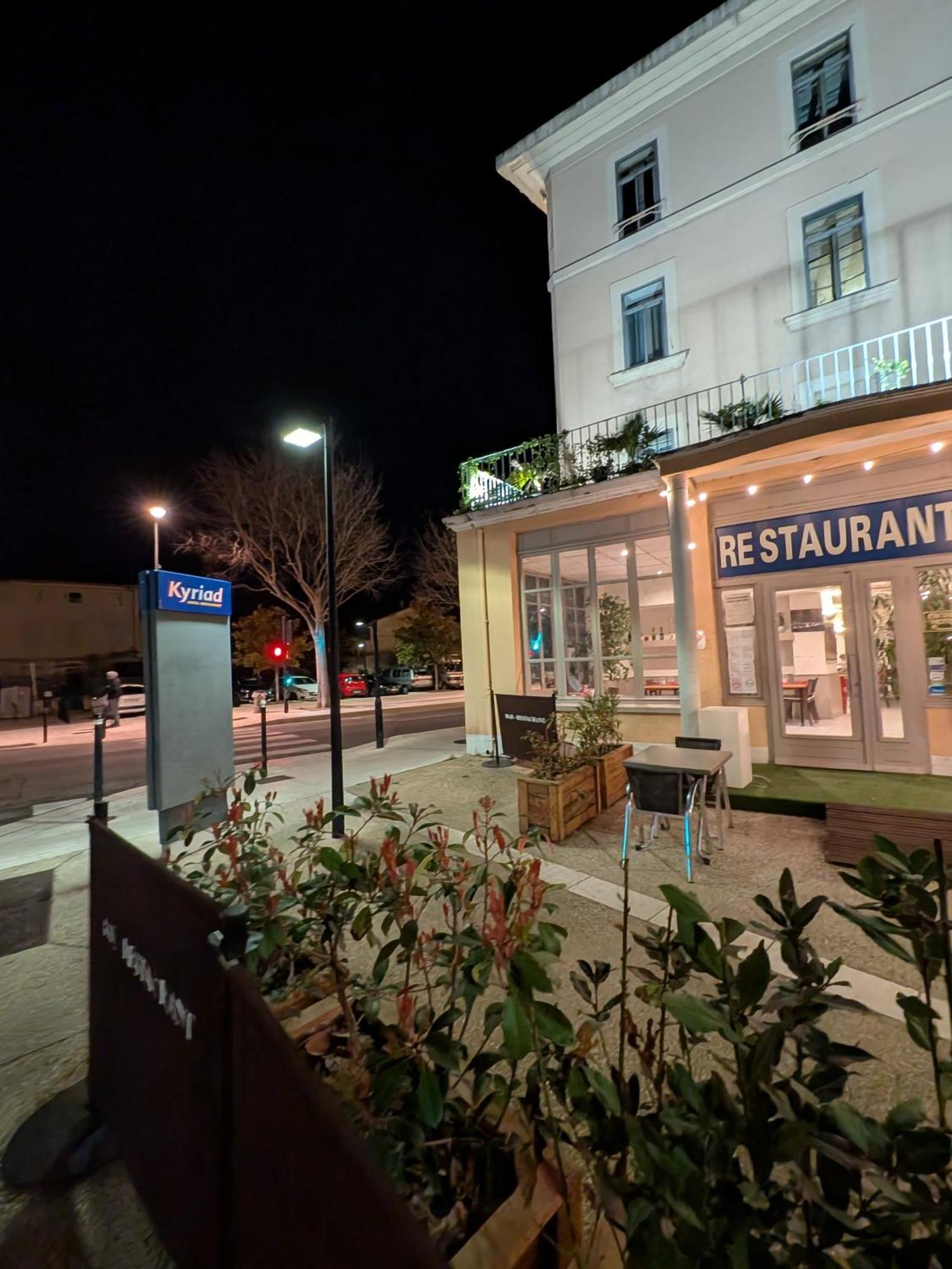 Hotel Kyriad Orange Centre Ville Exterior photo